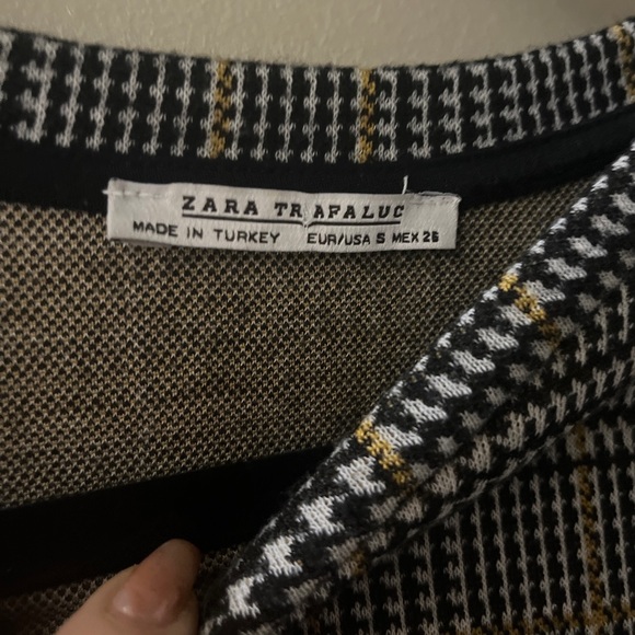 Fine plaid Zara Trafaluc bell sleeve mini dress. - Picture 5 of 5